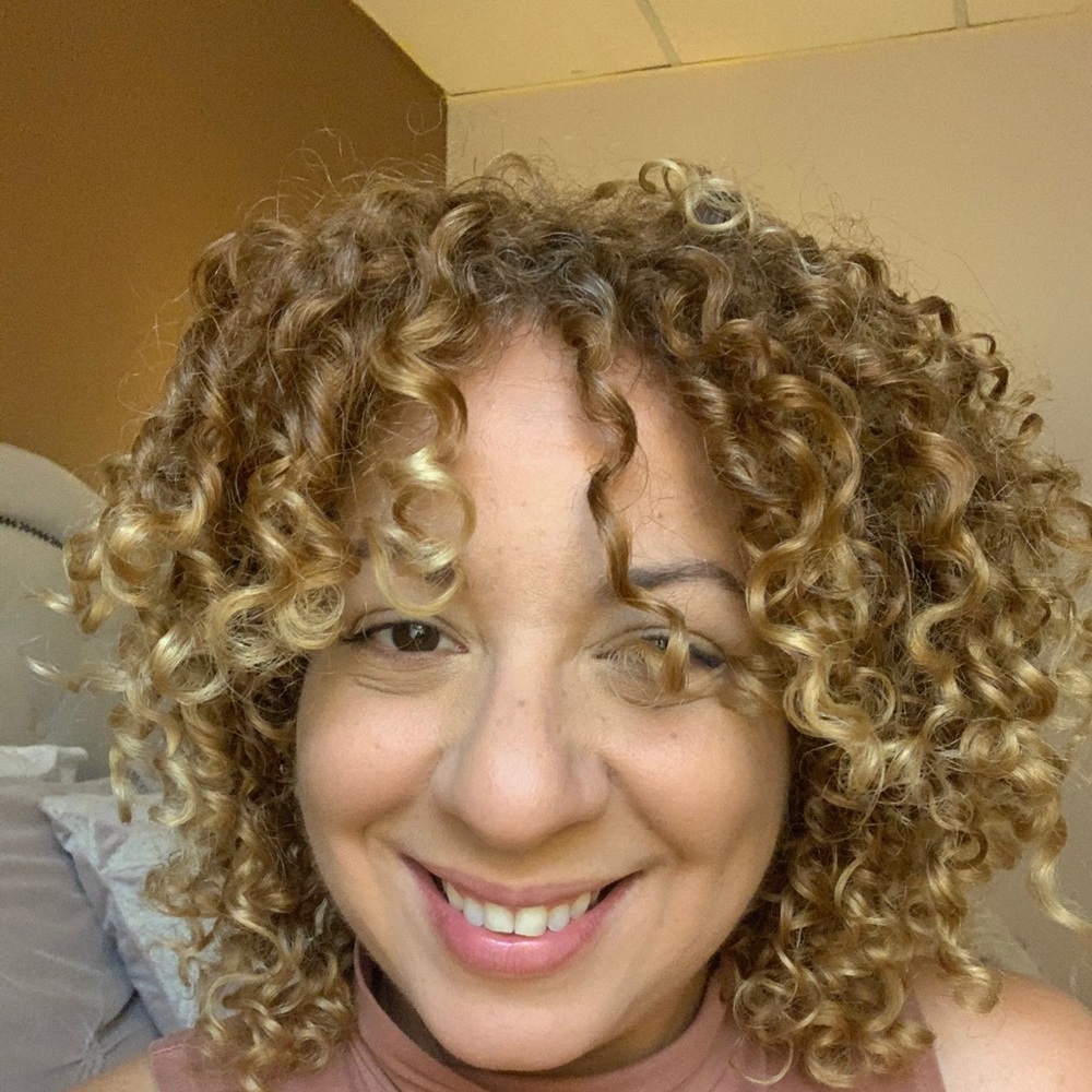 Meet your Posher, Emelyn